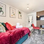 Stylish Flat Near Coop Arena & Etihad Stadium